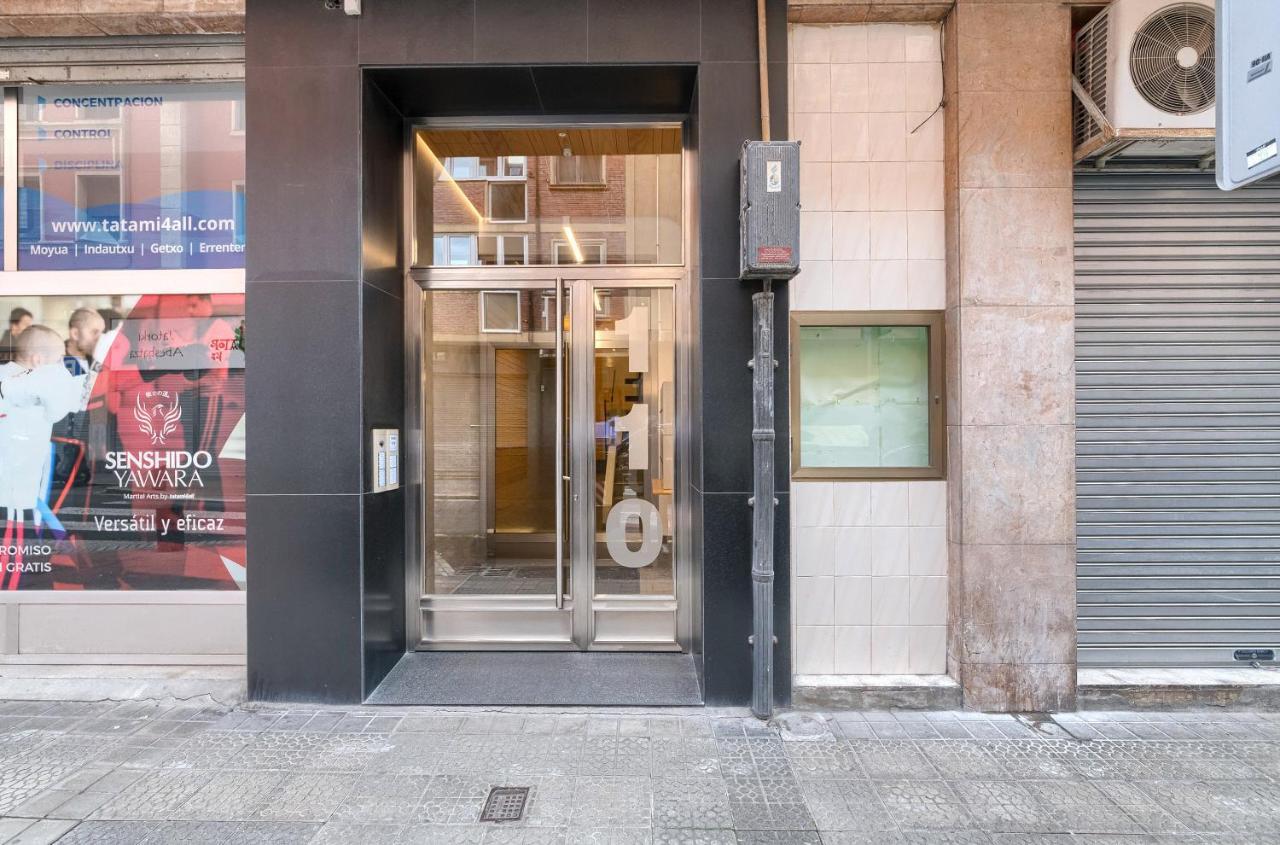 Апартаменты Iturribide Hogar Moderno Junto Al Metro Бильбао Экстерьер фото
